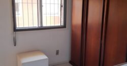 ALUGA-SE APARTAMENTO MOBILIADO